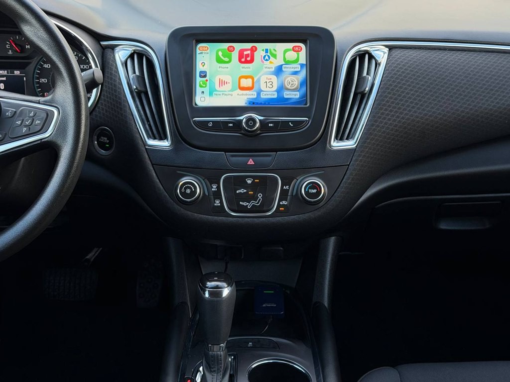 2018 Chevrolet Malibu Image 25