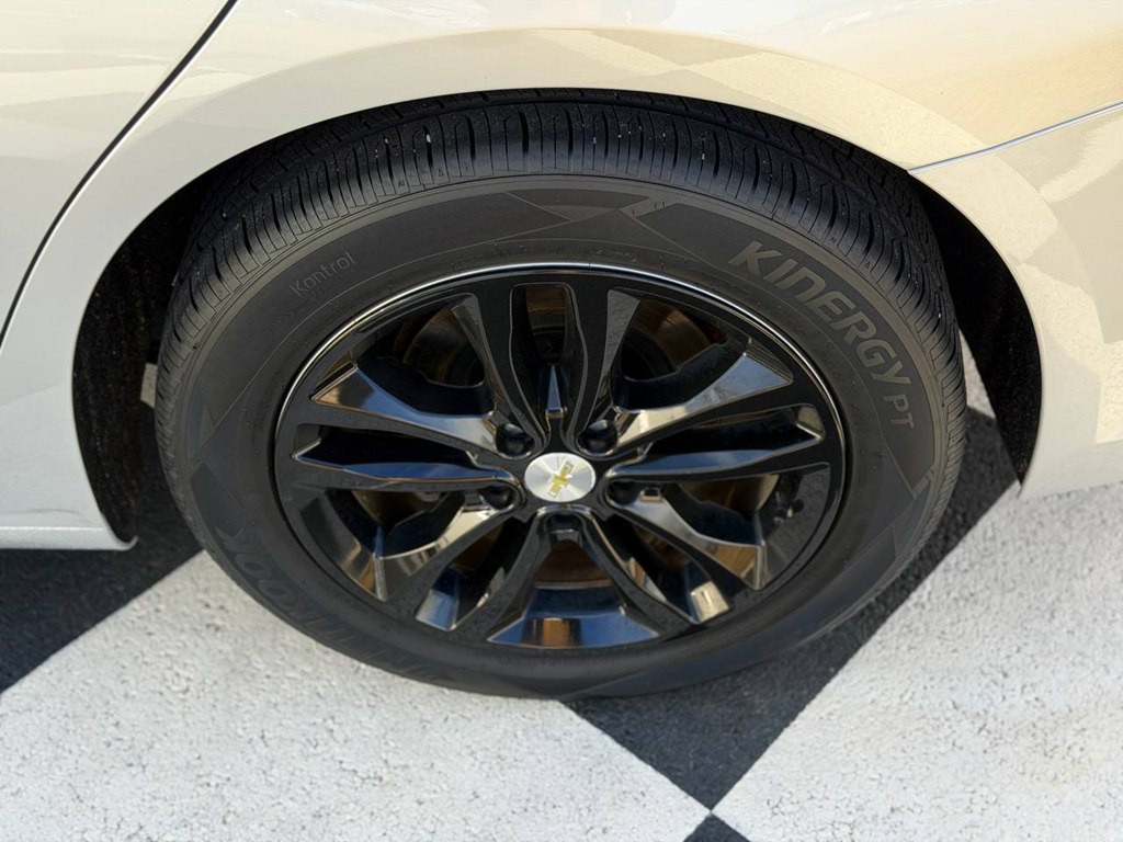 2018 Chevrolet Malibu Image 42