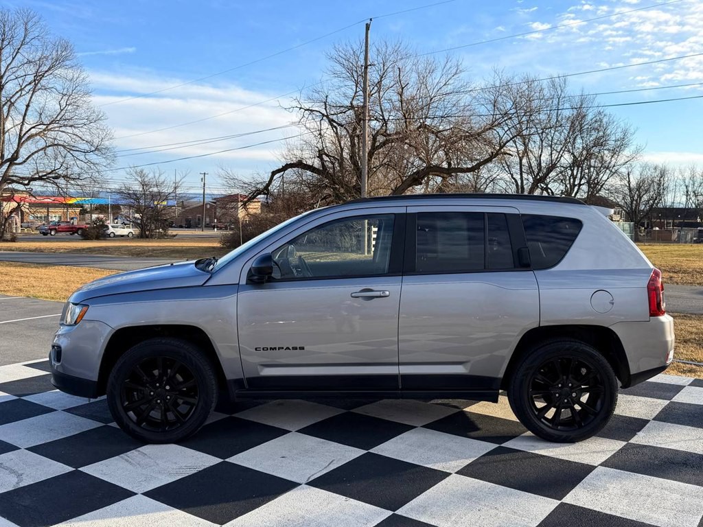2015 Jeep Compass Image 9