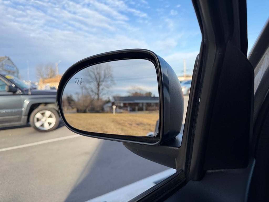 2015 Jeep Compass Image 14