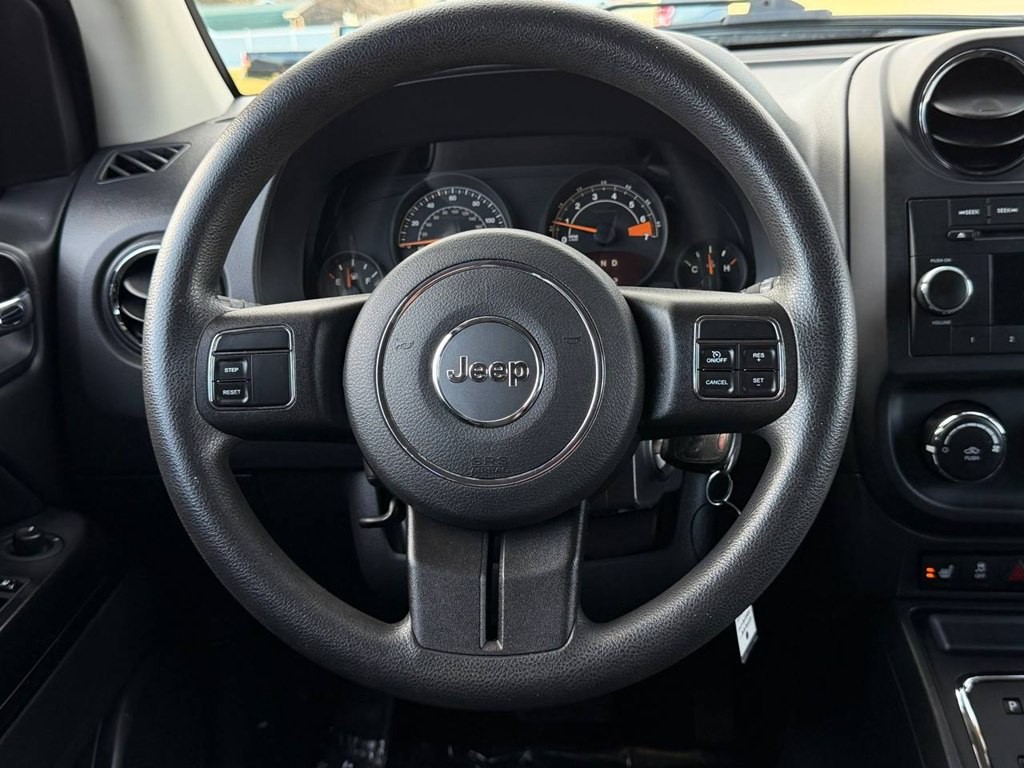 2015 Jeep Compass Image 22