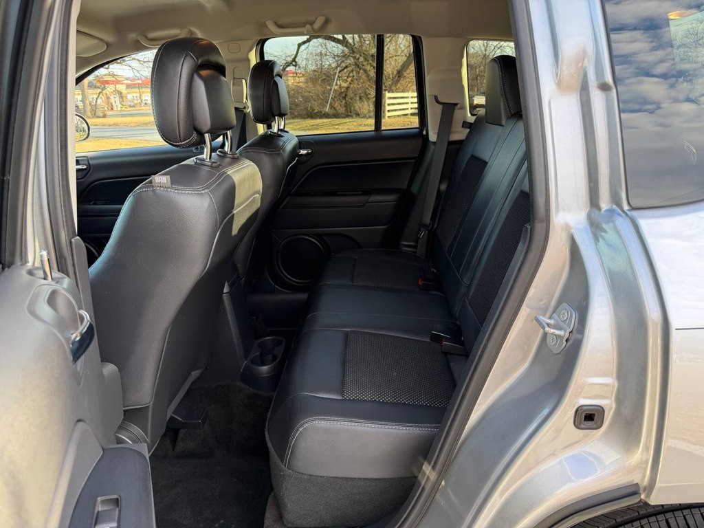 2015 Jeep Compass Image 35