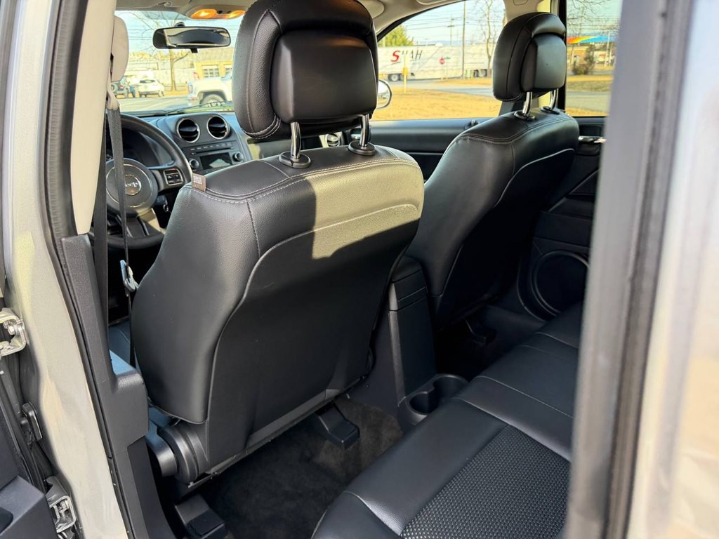 2015 Jeep Compass Image 36