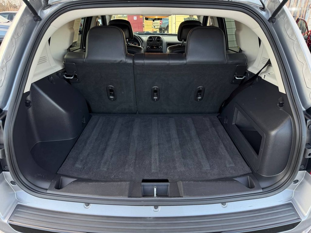 2015 Jeep Compass Image 37