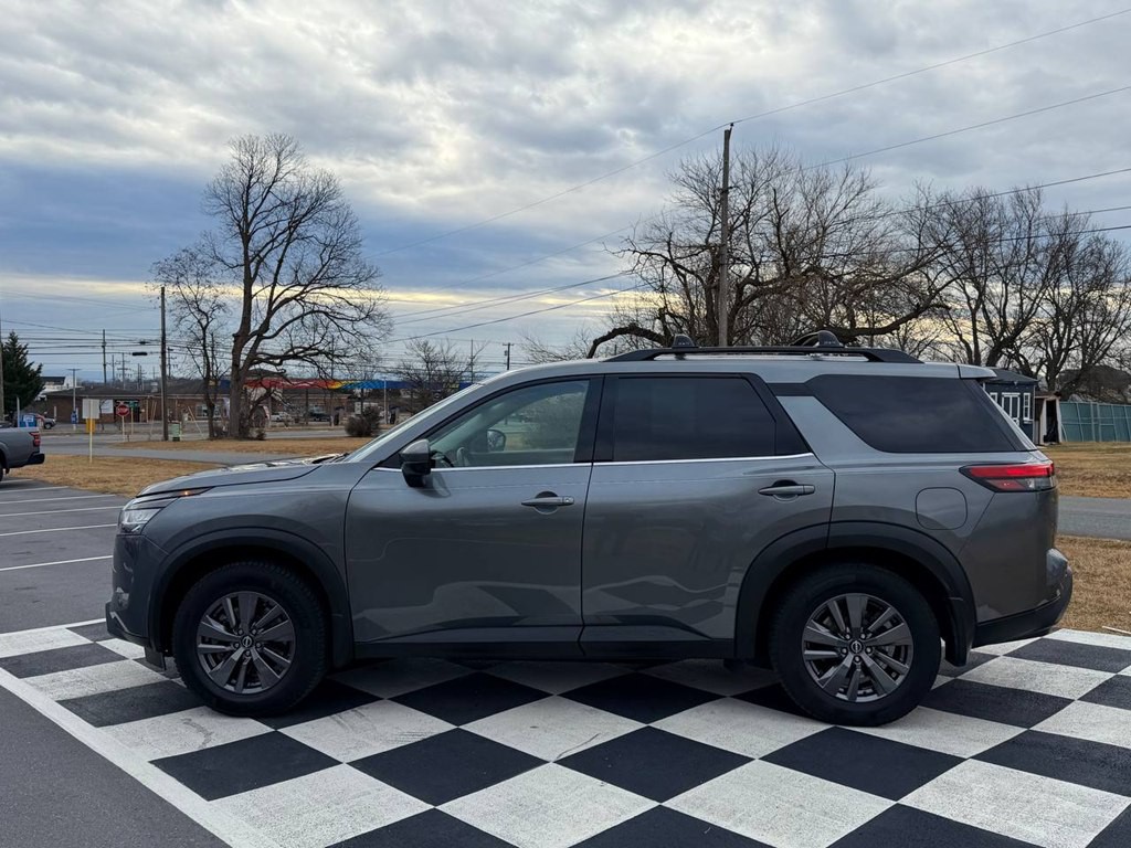 2022 Nissan Pathfinder Image 9