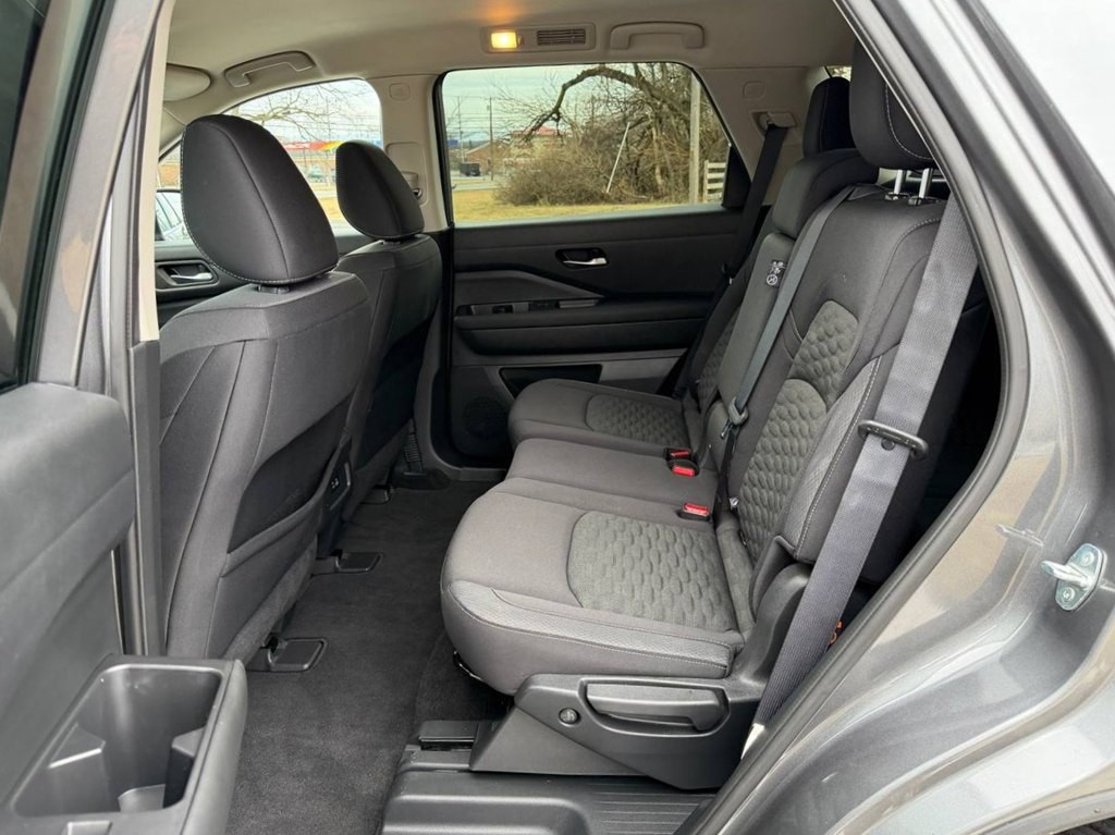 2022 Nissan Pathfinder Image 38