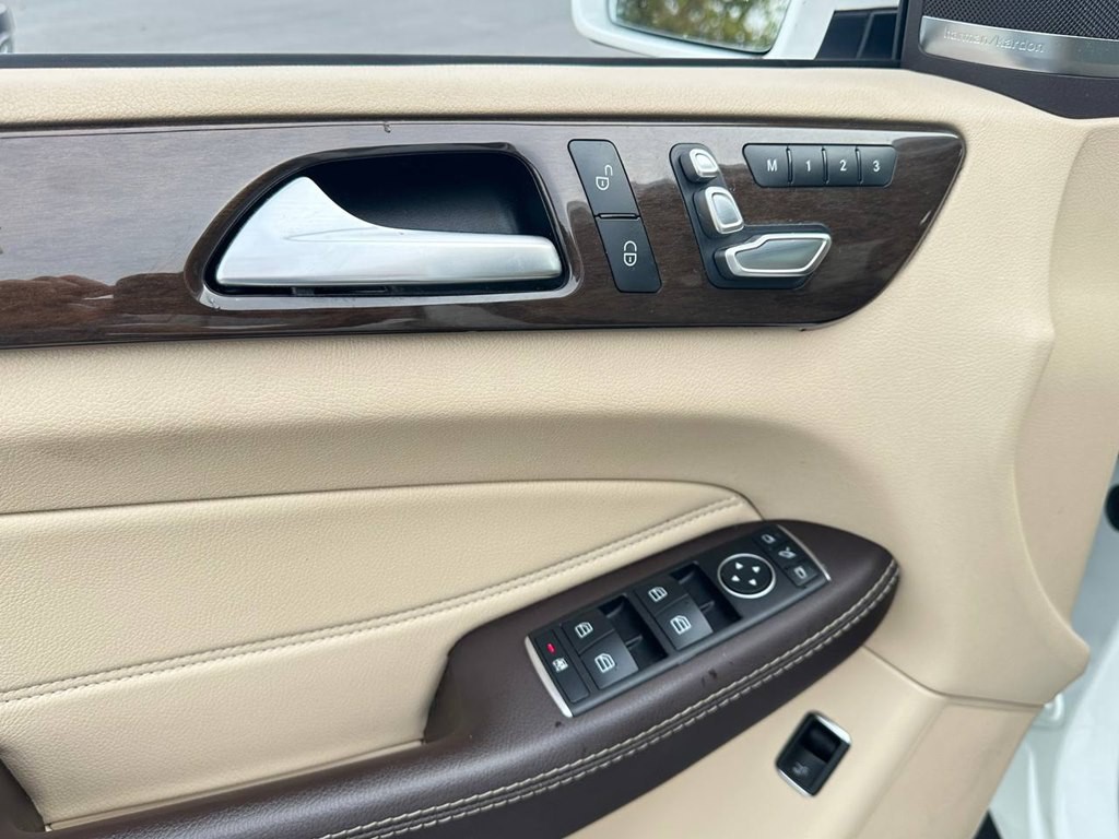 2017 Mercedes-Benz GLS-Class Image 15