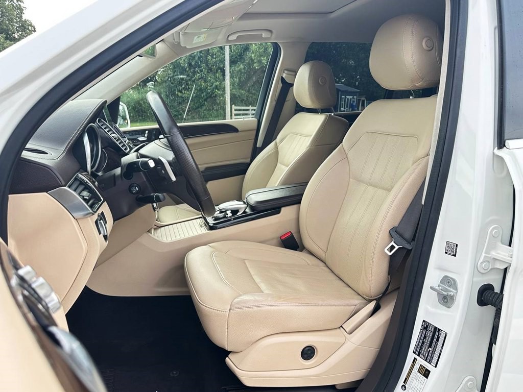 2017 Mercedes-Benz GLS-Class Image 16