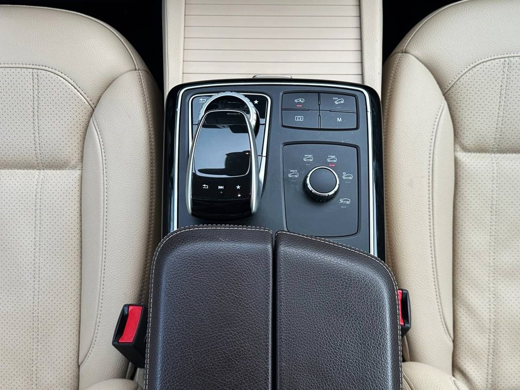 2017 Mercedes-Benz GLS-Class Image 26