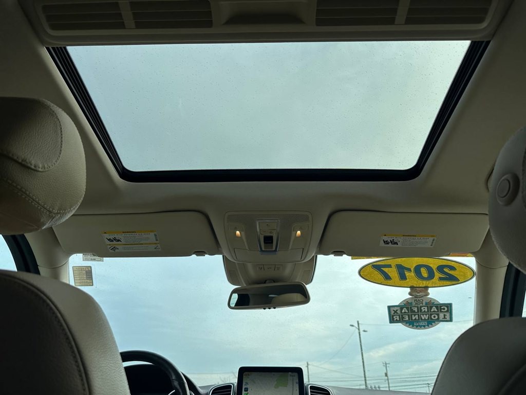 2017 Mercedes-Benz GLS-Class Image 36