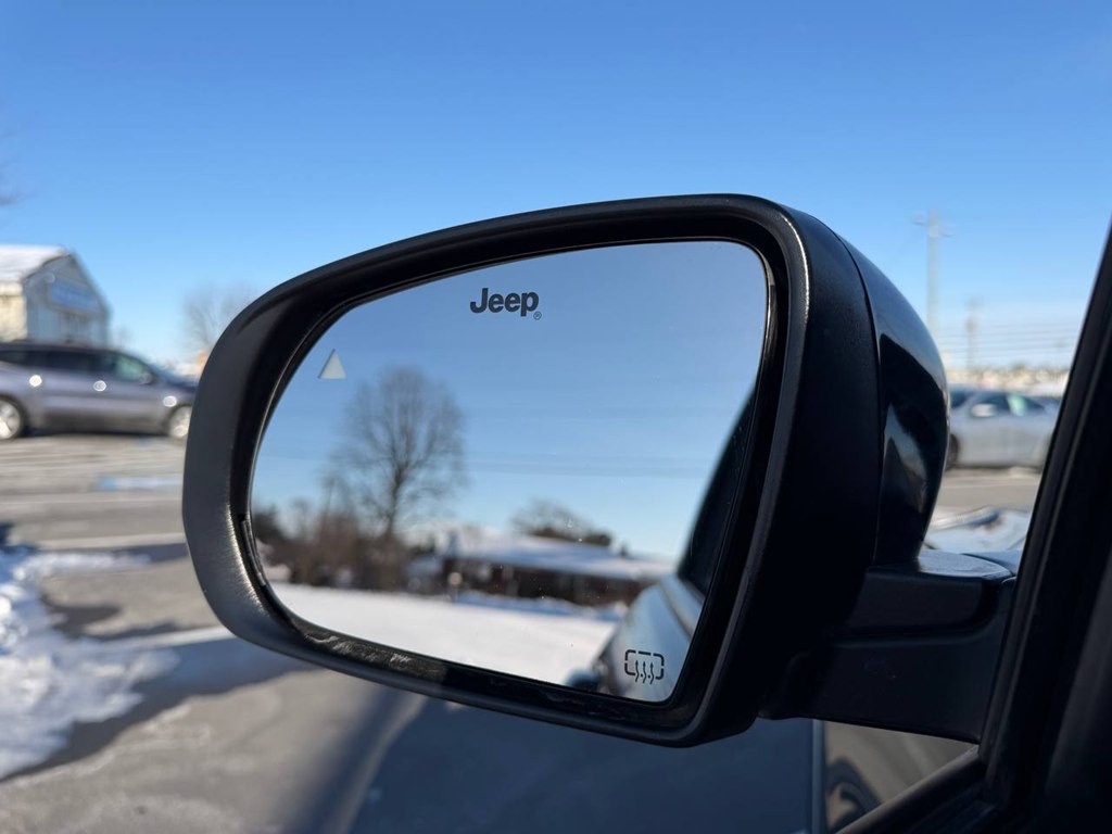 2022 Jeep Compass Image 13