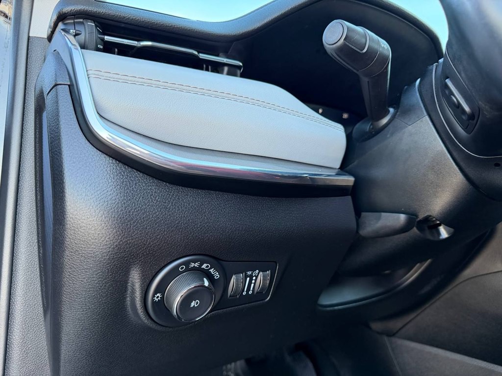 2022 Jeep Compass Image 36