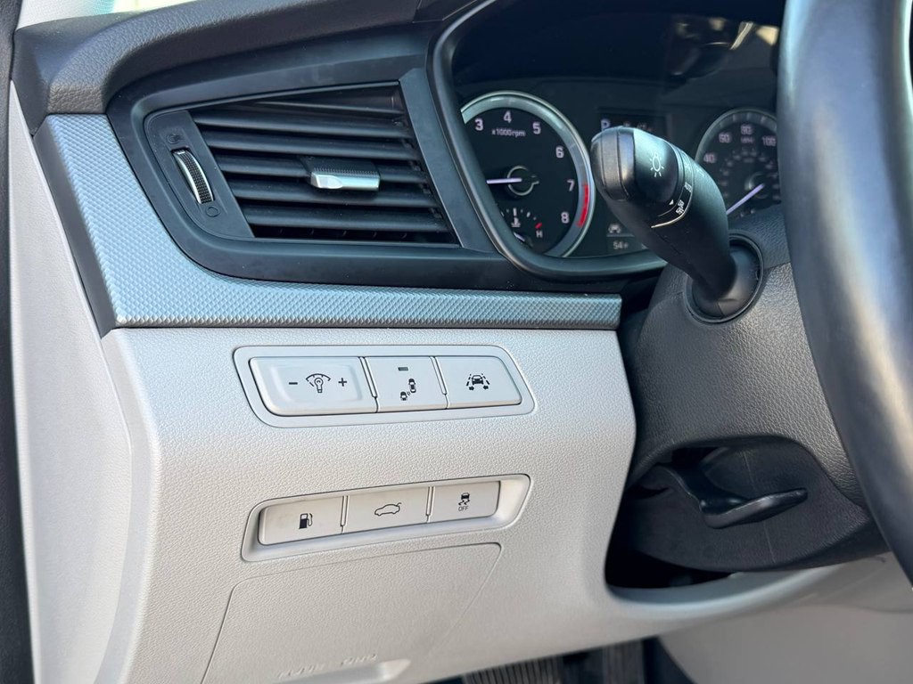 2018 Hyundai Sonata Image 32