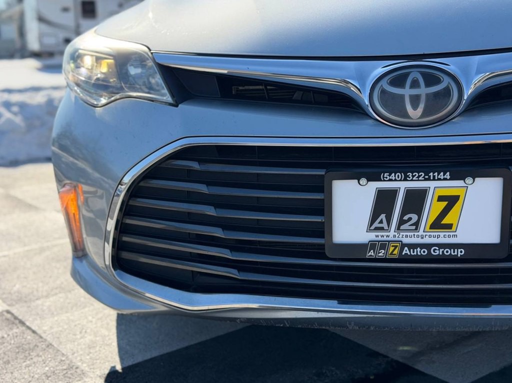 2016 Toyota Avalon Image 11