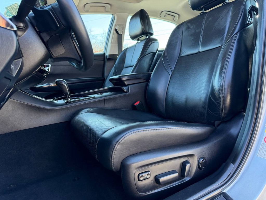 2016 Toyota Avalon Image 20