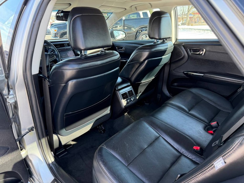 2016 Toyota Avalon Image 40