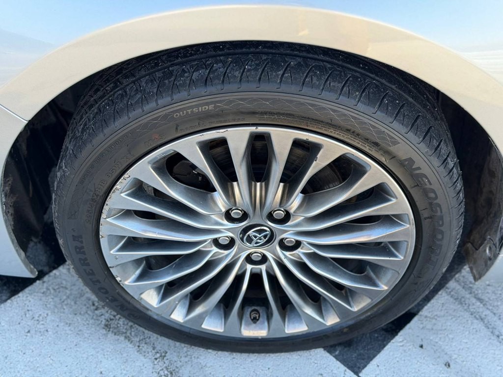 2016 Toyota Avalon Image 47