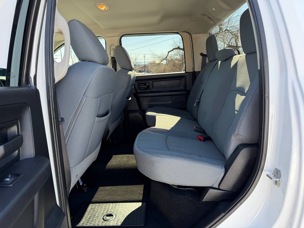 2013 RAM 2500 Image 32