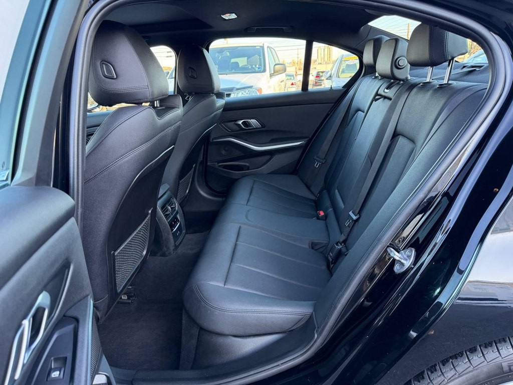 2021 BMW 3 Series Image 41