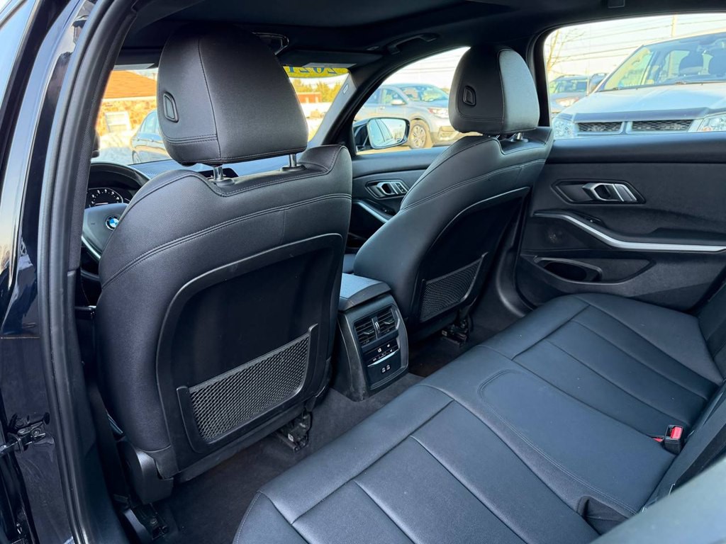 2021 BMW 3 Series Image 42