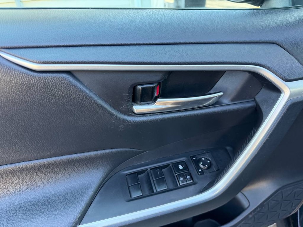 2019 Toyota Rav4 Image 17