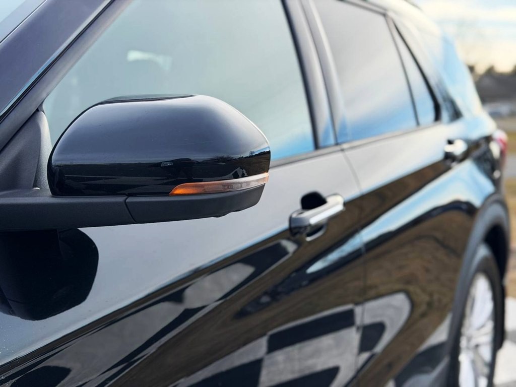 2020 Ford Explorer Image 12