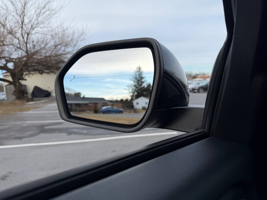 2020 Ford Explorer Image 13