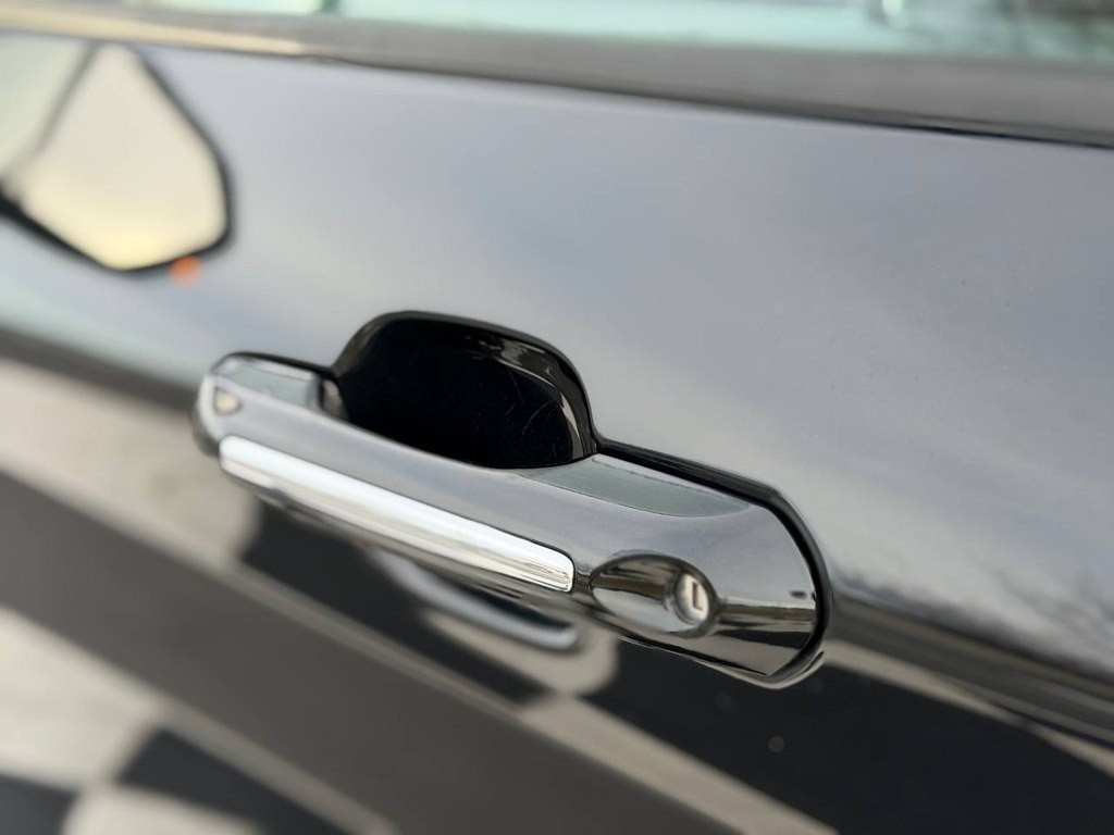 2020 Ford Explorer Image 14