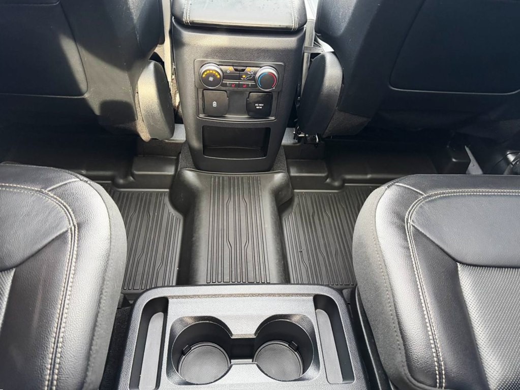 2020 Ford Explorer Image 40