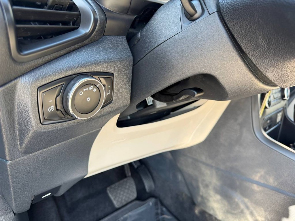 2021 Ford Econoline Image 32