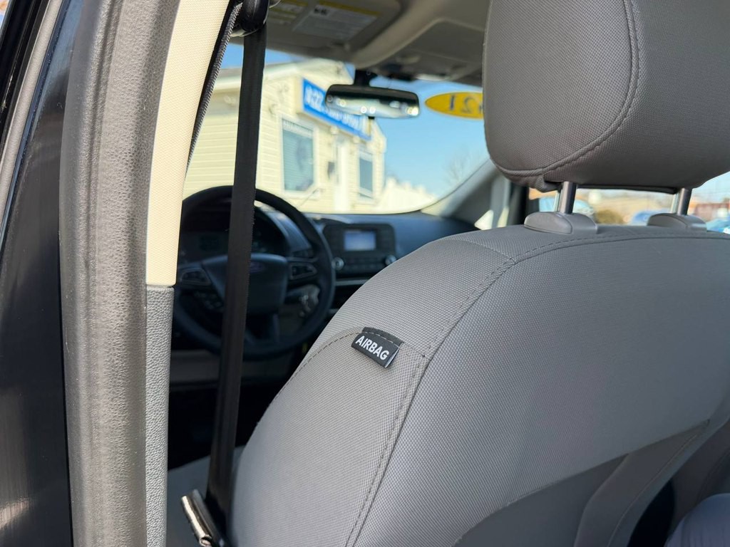 2021 Ford Econoline Image 36