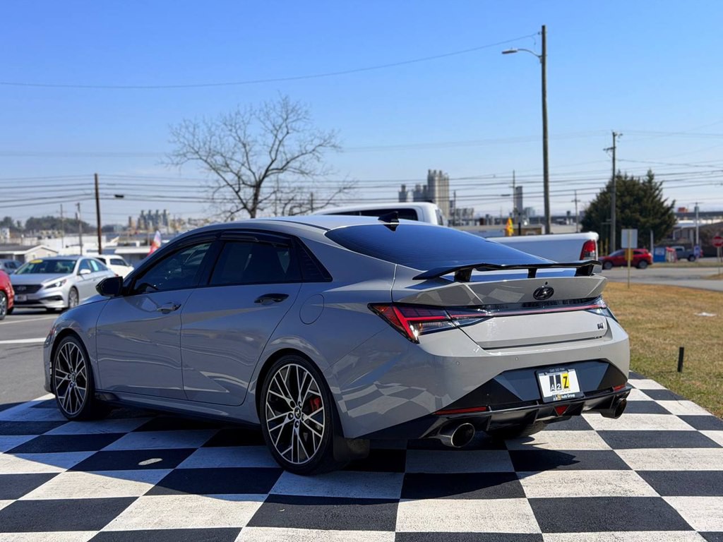 2022 Hyundai Elantra Image 7