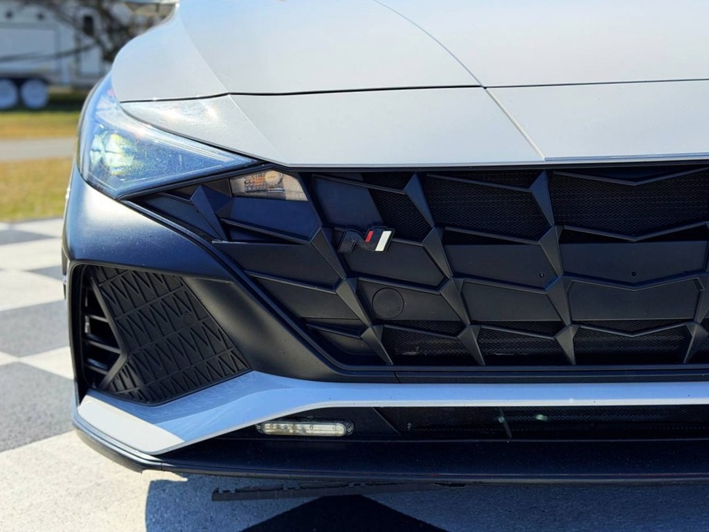 2022 Hyundai Elantra Image 11