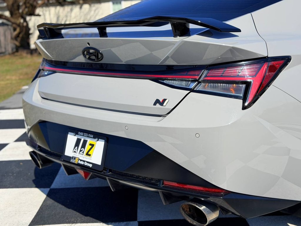 2022 Hyundai Elantra Image 15