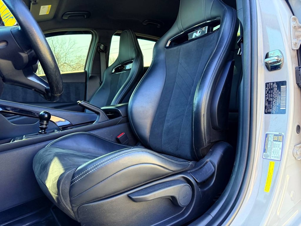 2022 Hyundai Elantra Image 20