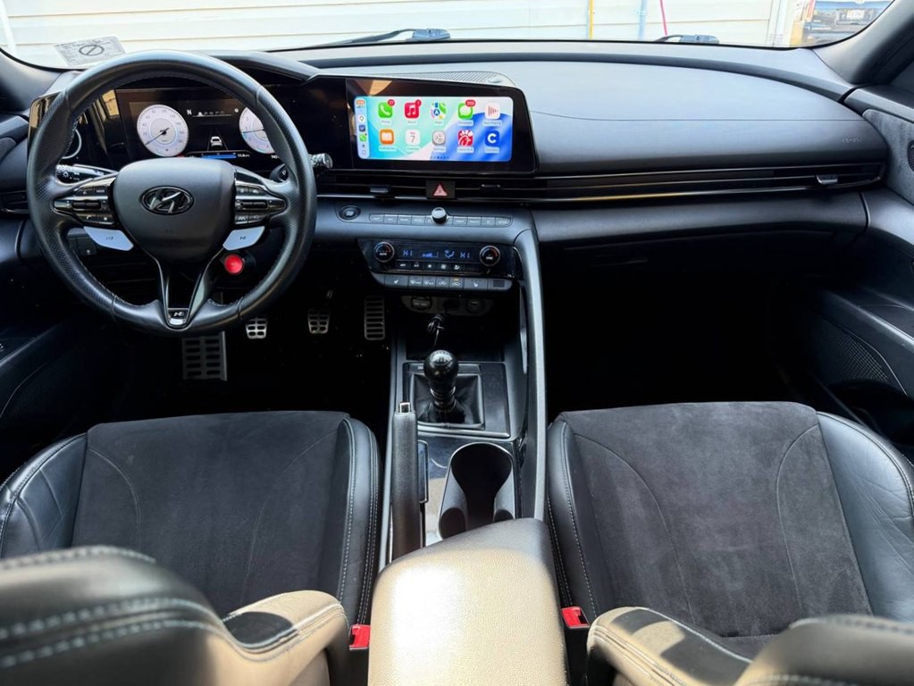 2022 Hyundai Elantra Image 21