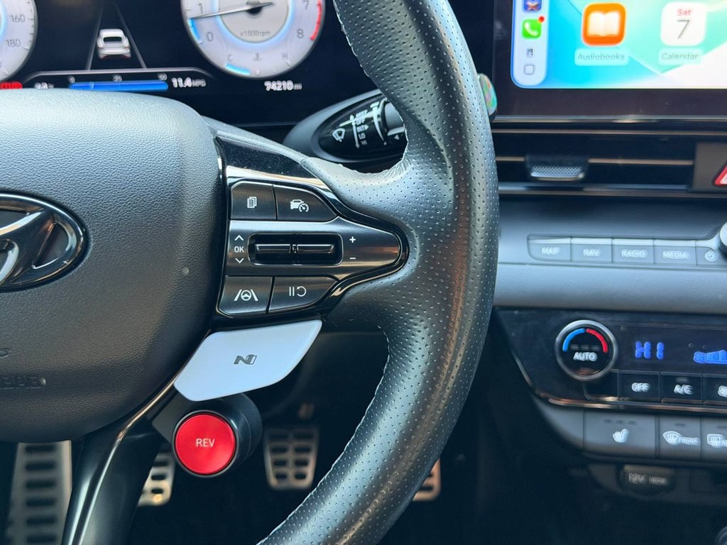 2022 Hyundai Elantra Image 25