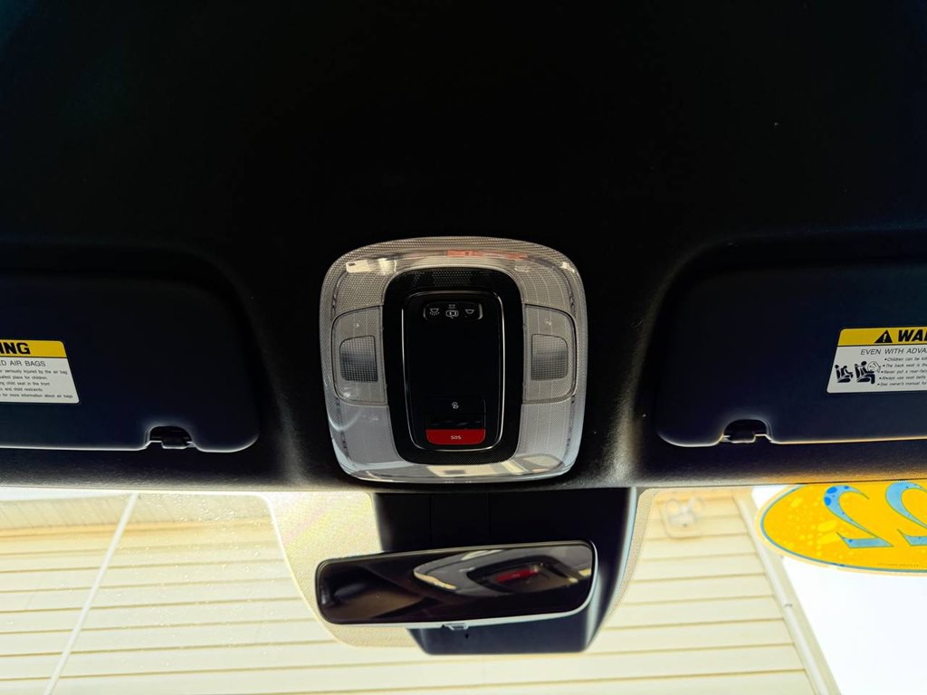 2022 Hyundai Elantra Image 38