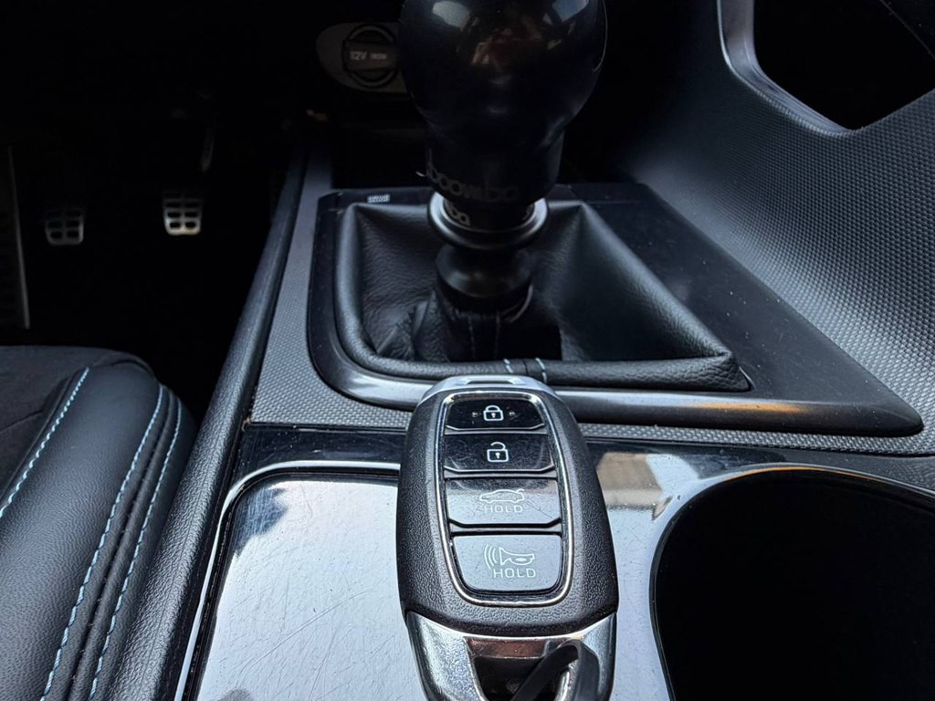 2022 Hyundai Elantra Image 42