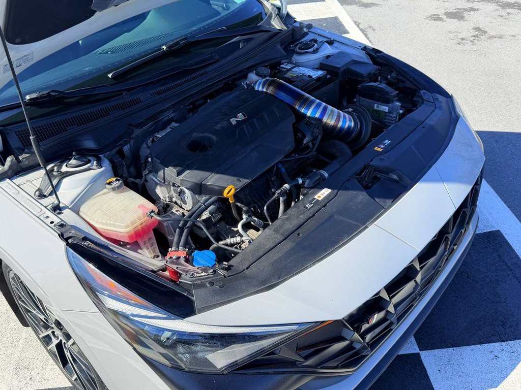 2022 Hyundai Elantra Image 43