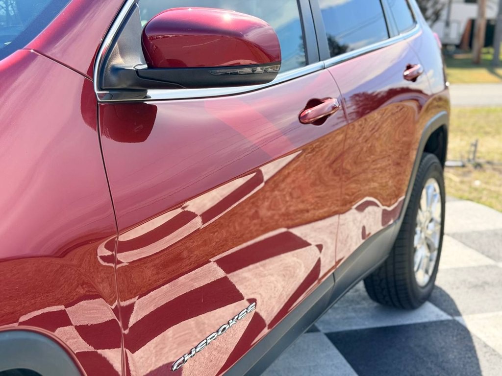 2014 Jeep Cherokee Image 12