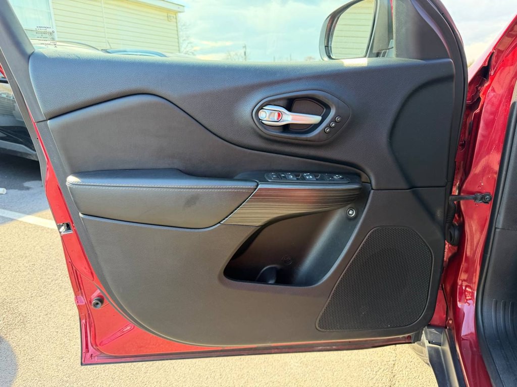 2014 Jeep Cherokee Image 15