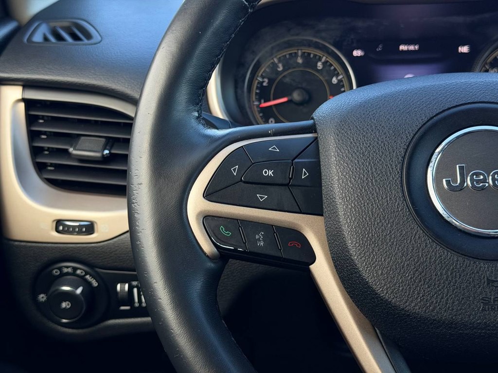 2014 Jeep Cherokee Image 22