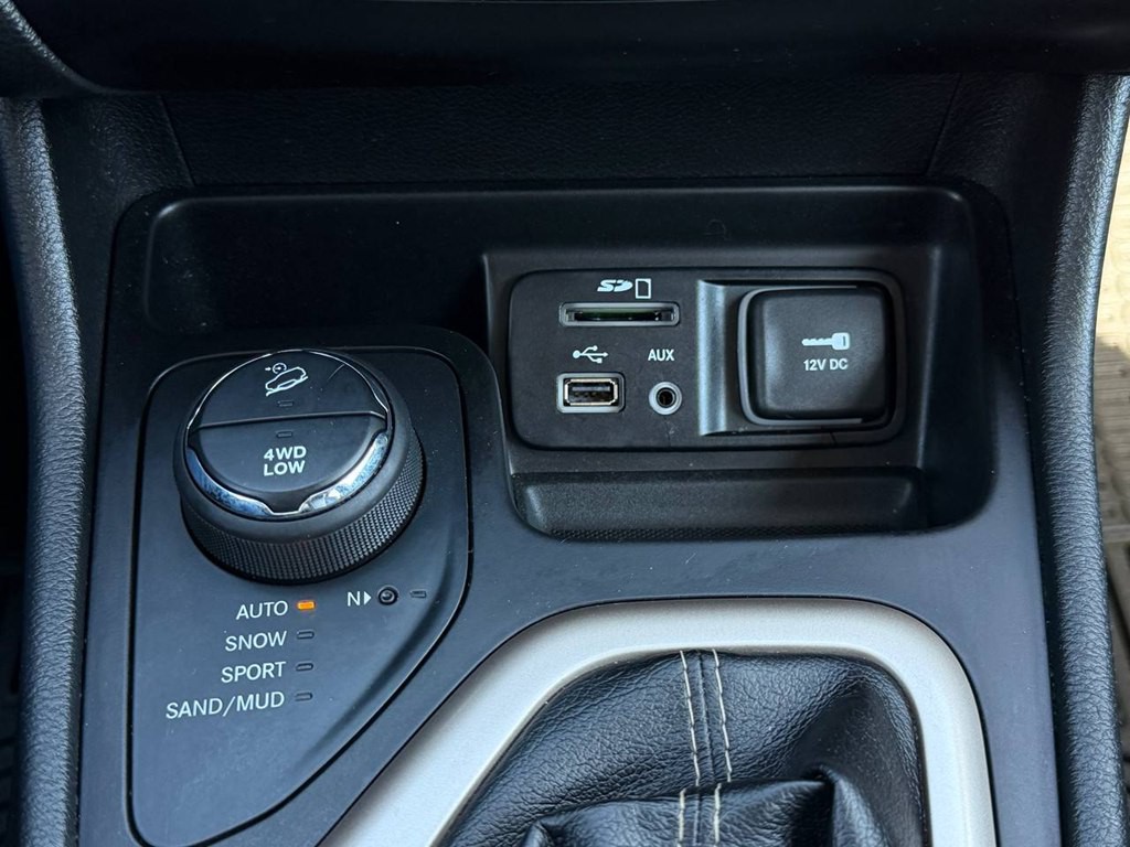 2014 Jeep Cherokee Image 31