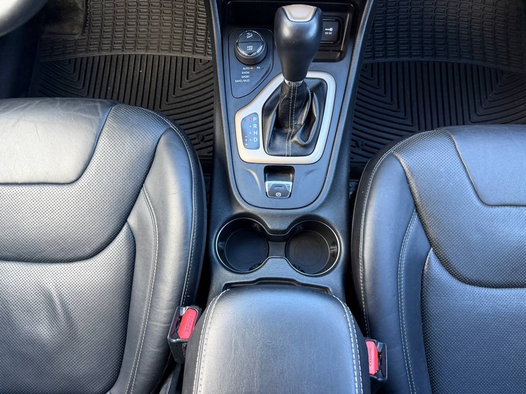 2014 Jeep Cherokee Image 32