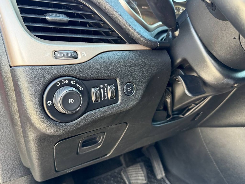 2014 Jeep Cherokee Image 36