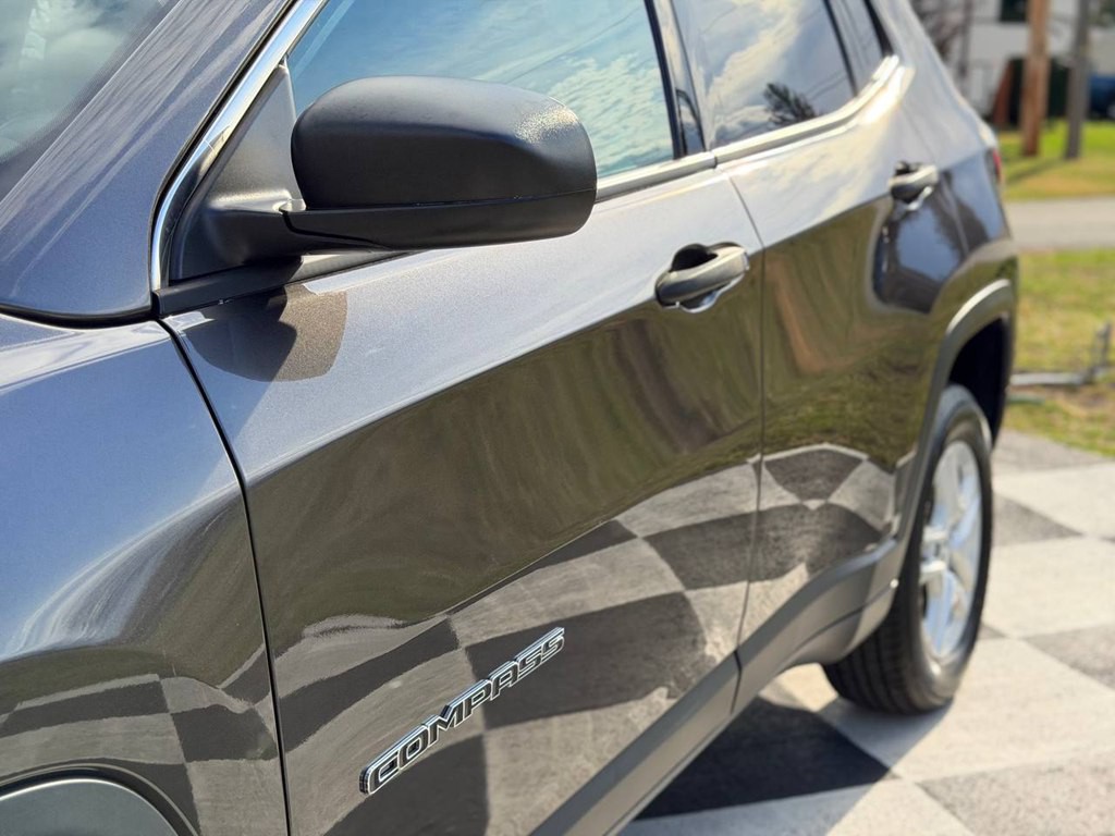 2021 Jeep Compass Image 12