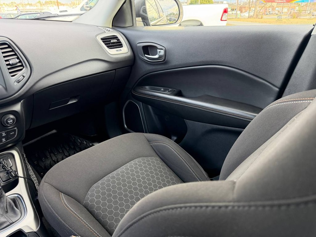 2021 Jeep Compass Image 34