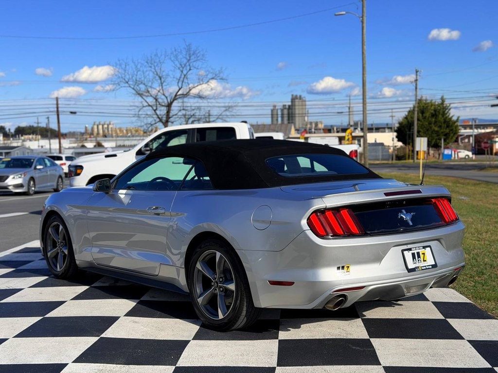 2015 Ford Mustang Image 7