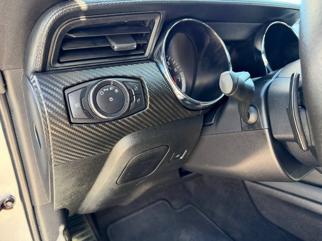 2015 Ford Mustang Image 32